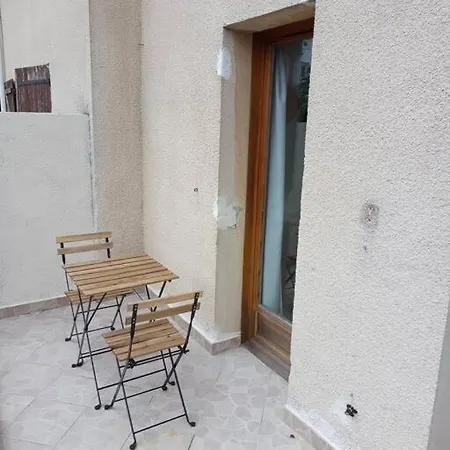 Apartment Studio De Standing Refait A Neuf Aux Portes De Paris !