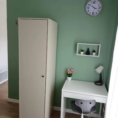Apartment Studio De Standing Refait A Neuf Aux Portes De Paris ! *