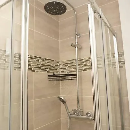 Studio De Standing Refait A Neuf Aux Portes De Paris ! Apartment