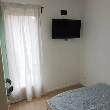 Apartment Studio De Standing Refait A Neuf Aux Portes De Paris !